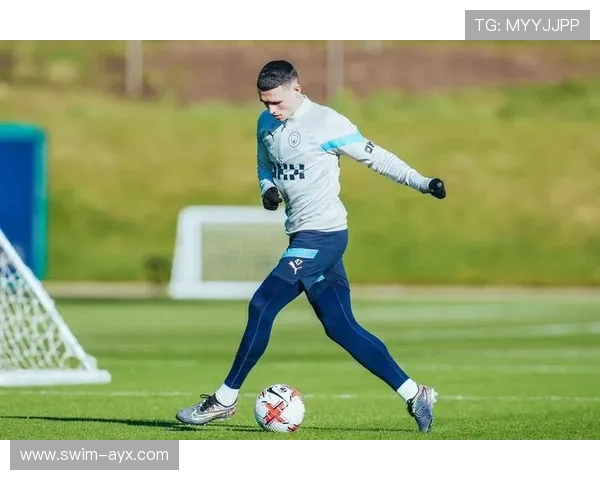 顶级球星亲选必备足球鞋推荐让你在赛场上尽显锋芒